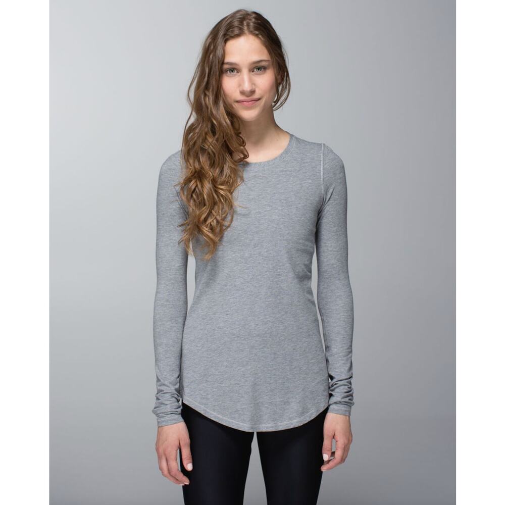 Lululemon Heathered Medium Grey Karma Long Sleeve Slim Top Vitasea W3B53S Size 6